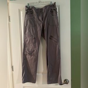 Stylish, soft cargoes